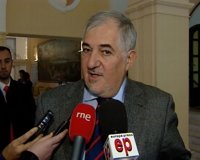 Conde-Pumpido dice que se pedirán penas de hasta ocho años para los que abandonaron sus puestos