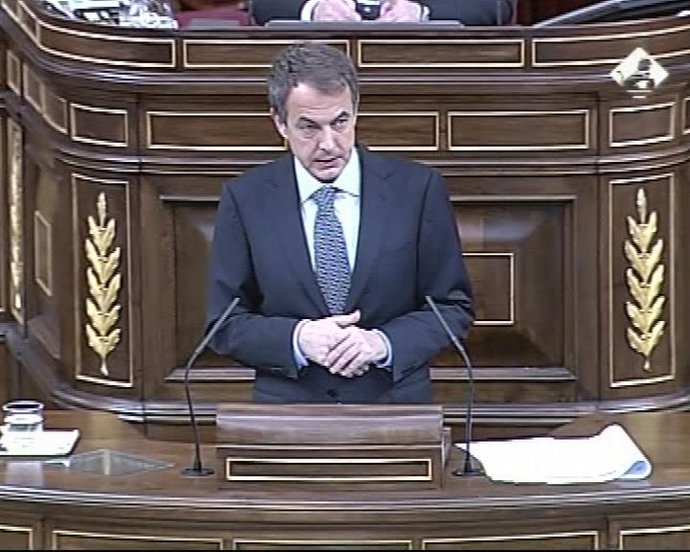 Zapatero explica el estado de alarma