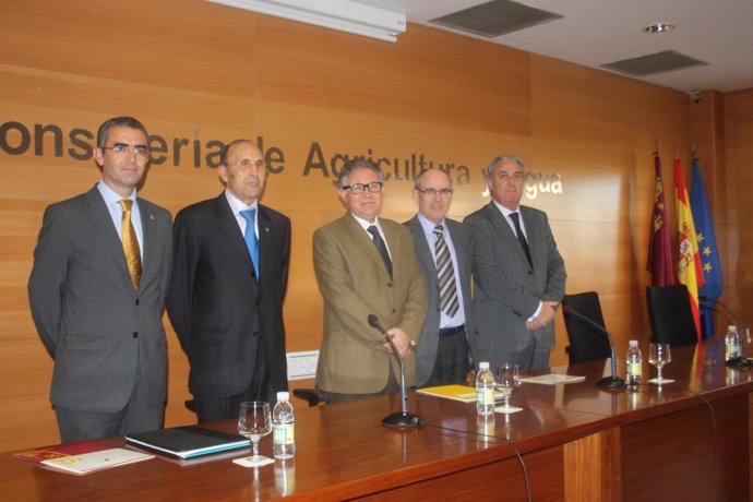 Firma de acuerdo marco entre el IMIDA y Cajamar