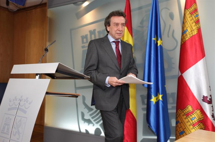 El consejero de la Presidencia, José Antonio de Santiago-Juárez