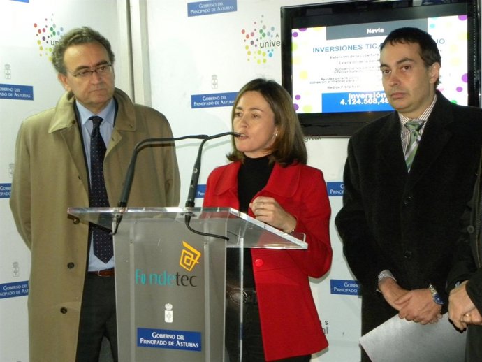 Ana Rosa Migoya, en el centro