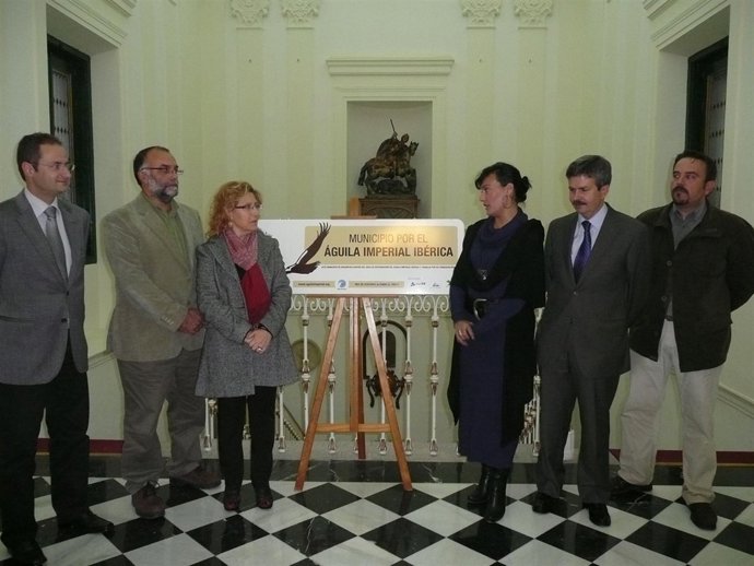 Red De Municipios Aguila Imperial