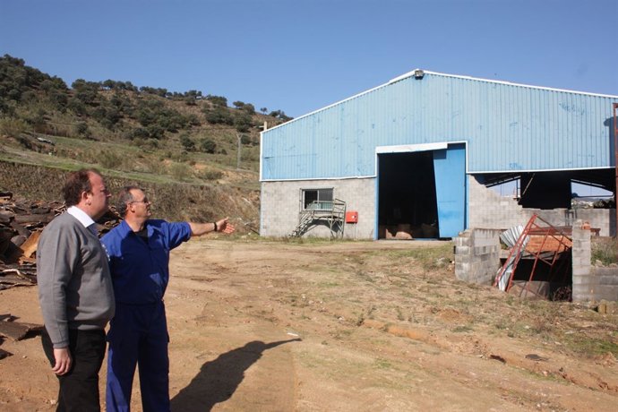Monago Visita La Zona Afectada Por Un Tornado En Jerez De Los Caballeros (Se Adj