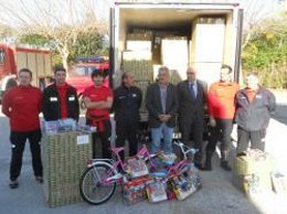 Los Bomberos de Mallorca reparten juguetes