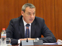 De la Chica desea que la condena de cárcel para la madre que agredió a una maestra sea "inhibidora"