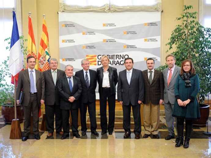 Eva Almunia en la reunión celebrada con los alcaldes del Departamento francés de