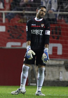 El Almería deja en coma al Sevilla