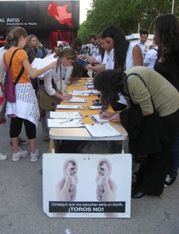 Campaña de recogida de firmas de El Refugio