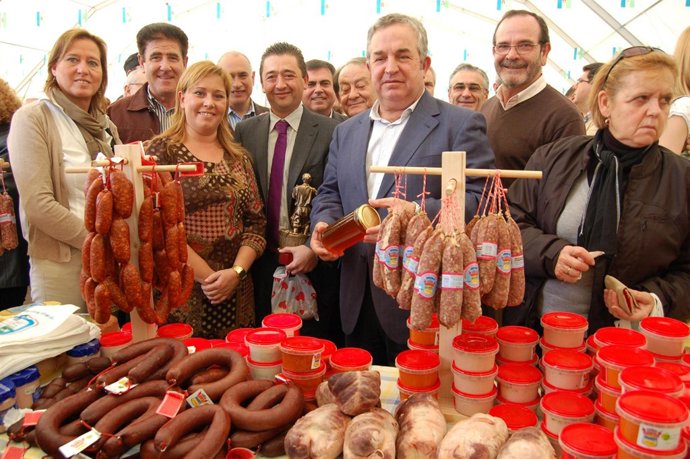 Se Adjunta Nota De Prensa Y Fotos. MÁS DE 10.000 PERSONAS ACUDEN A LA XI FIESTA 