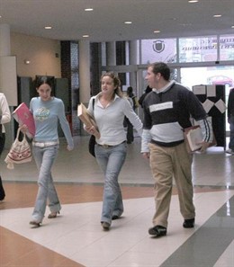 Universitarios