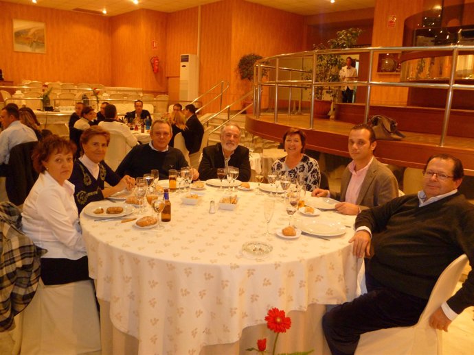 Participantes en la cena