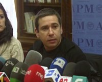 La familia de Couso denuncia a Conde-Pumpido y Zaragoza ante la Fiscalía del TSJM 