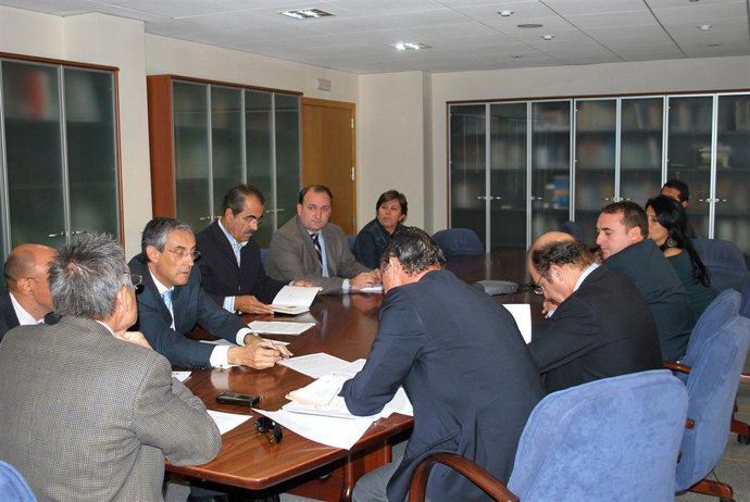 Nota De Prensa Y Fotos Reunión Viceconsejero De Turismo Con Patronales Turística