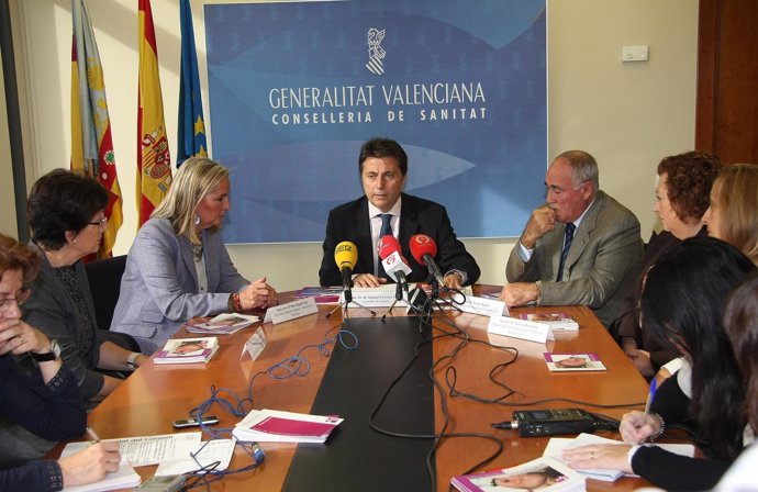 Manuel Cervera en rueda de prensa