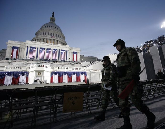 Militares en el Capitolio