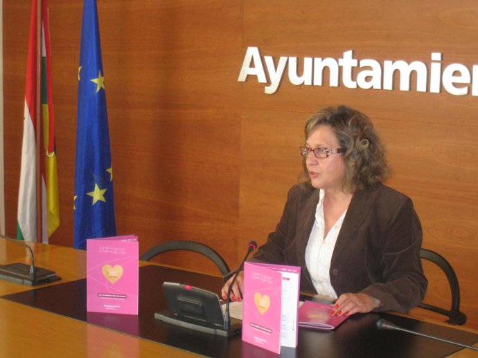 La concejala Concha Arribas presenta la Guía