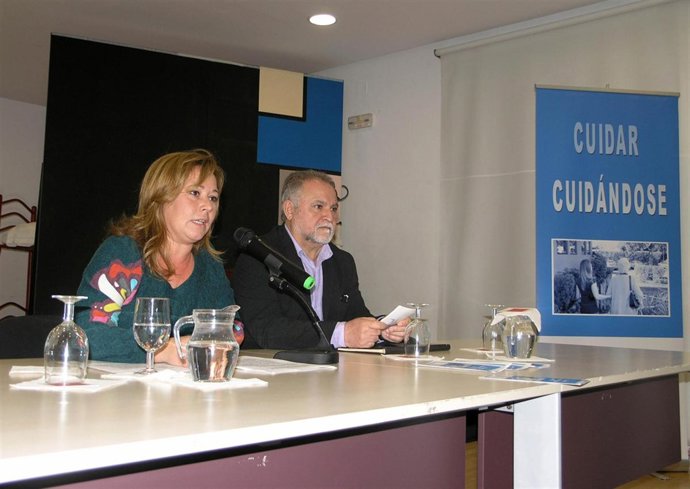 Nota Y Fotos: Inauguracion II Encuentros De Personas Cuidadoras De La Provincia 