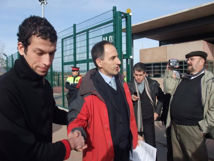 Fwd: Luis Burgos FOTOS INGRESO PEDRO VARELA