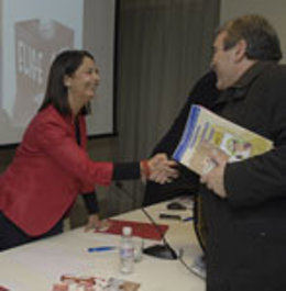 Esteban Ibarra, hoy con la consejera de Inmigración