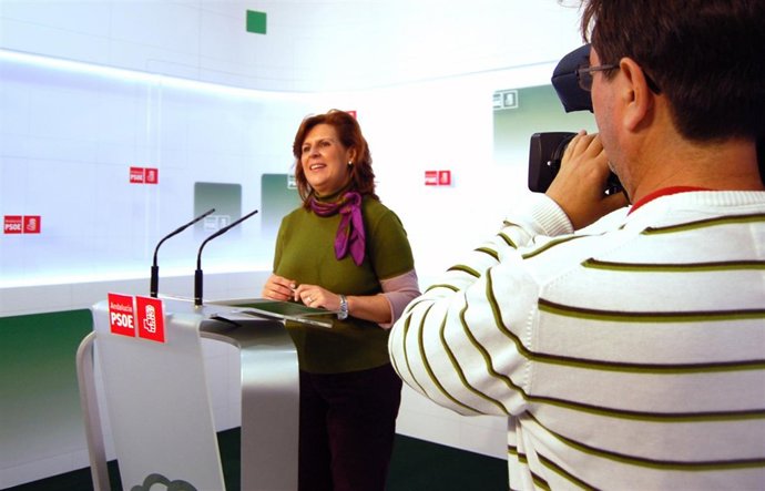 PSOE De Andalucía: Nota Y Fotos Rosa Torres 13 12 10