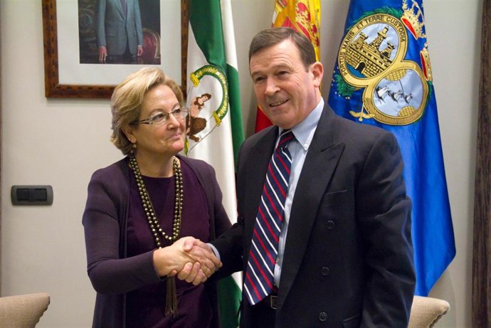 Guerrero, y el director de la refinería.