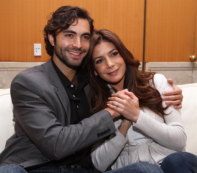 El modelo Forrest Kolb y la cantante mexicana Patricia Manterola 