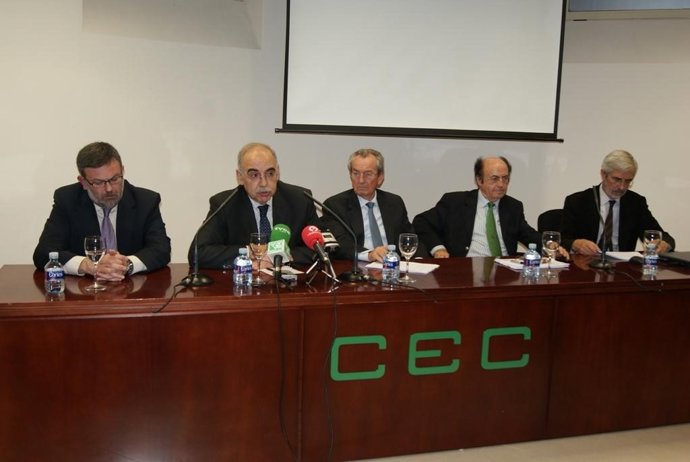 Peralta interviene durante la presentación del proyecto Castor.