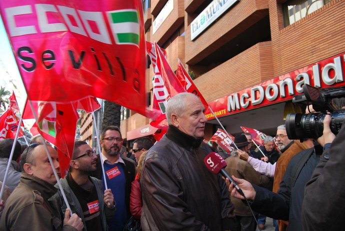 Momento de la concetración en Sevilla el 15 de diciembre