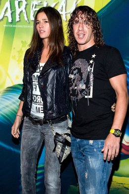 Carles Puyol y Malena Costa