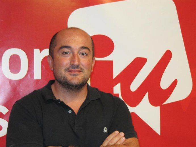 El responsable de Educación de IU en la Región, Diego Reina
