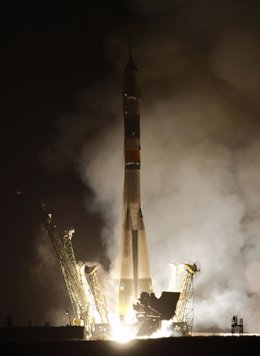 Nave Soyuz despega desde Baikonur