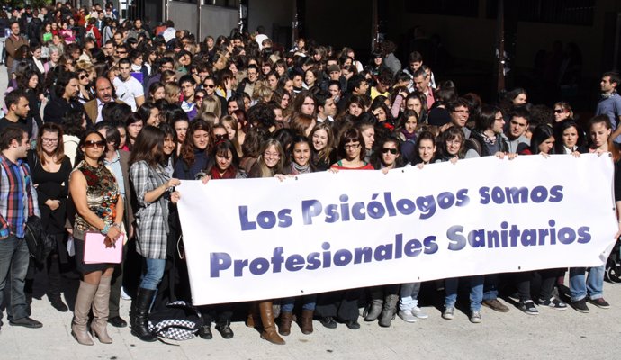 Manifestación Madrid UCM estudiantes de Psicología 11/11/10