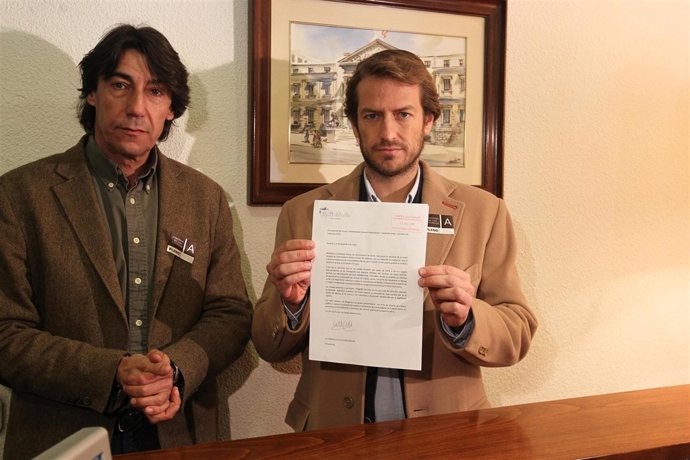 César Cabo entrega compromiso de no hacer huelga