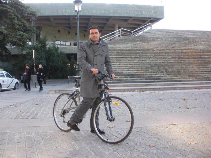  el delegado de Economía, Innovación y Ciencia de la Junta en Granada, Francisco