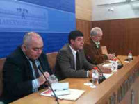 IULV-CA se compromete con CCOO y UGT a "mejorar y hacer avanzar" el decreto del sector público a través de sus enmiendas