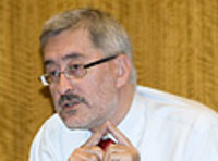 Ávila destaca la trayectoria impecable y el talante negociador de Santiago Herrero