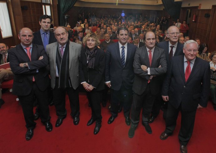 Discurso Y Fotos Del Pleno De Fin De Año 2010