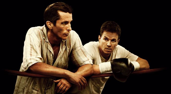 Christian Bale y Mark Wahlberg en The Fighter 
