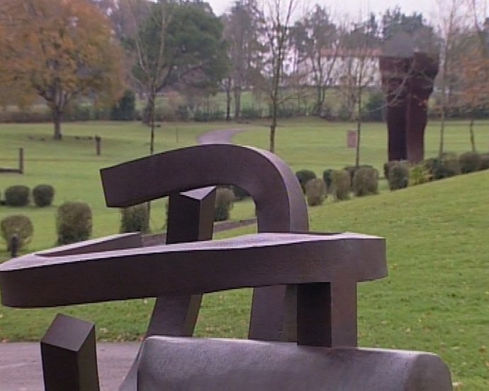 Visitantes expresan su pesar por el cierre del Chillida Leku