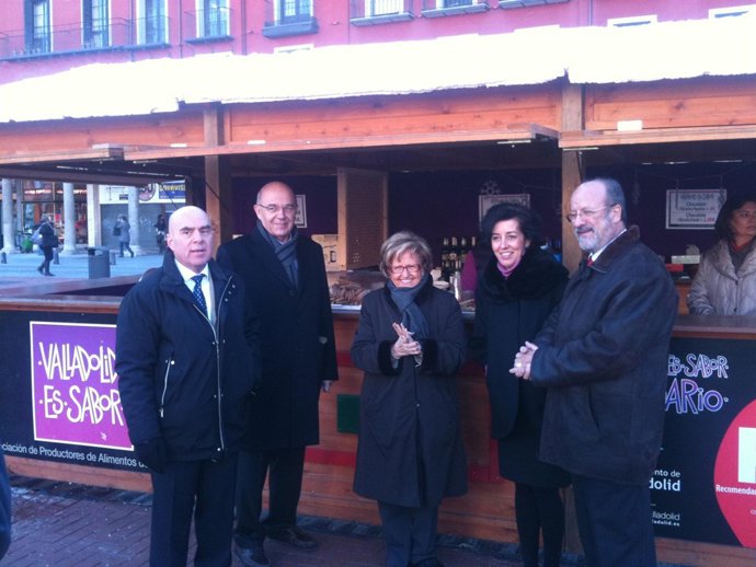 El alcalde de Valladolid, las concejalas Ángeles Porres y Mercedes Cantalapiedra