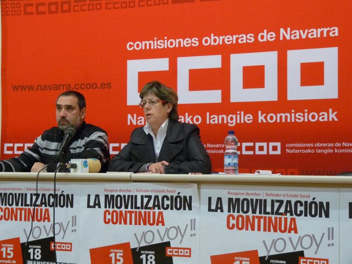 El secretario general de CCOO de Navarra, José María Molinero, y la secretaria c