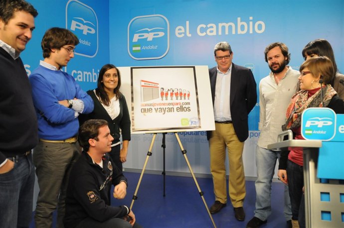 Presentación de la campaña 'No más jovenes en paro.com'