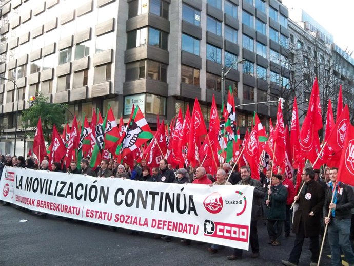 Unai Sordo y Dámaso Casado encabezan la marcha de Bilbao.