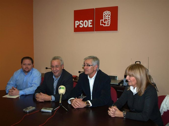 Faustino Rami (tercero por la izda)