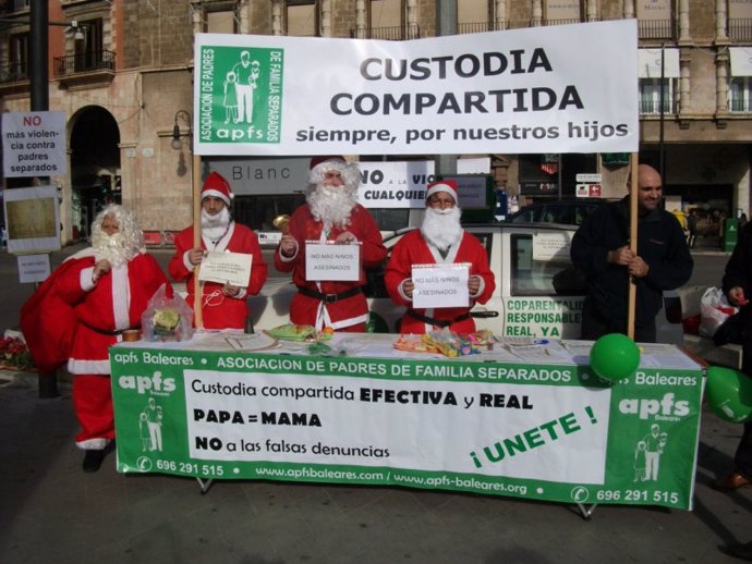 MANIFESTACIÓN En PALMA. Nota De Prensa Y Fotos Del Evento