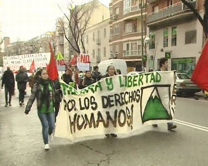 Manifestación para pedir el cierre de los CIES
