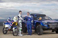 Rally/Dakar.- Carlos Sainz y Marc Coma presentan "con ganas" sus nuevos vehículos para el Dakar 2011