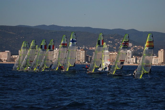 VELA/LAS TRIPULACIONES ESPAÑOLAS ASALTAN EL LIDERATO DE LA CHRISTMAS RACE EN LA 