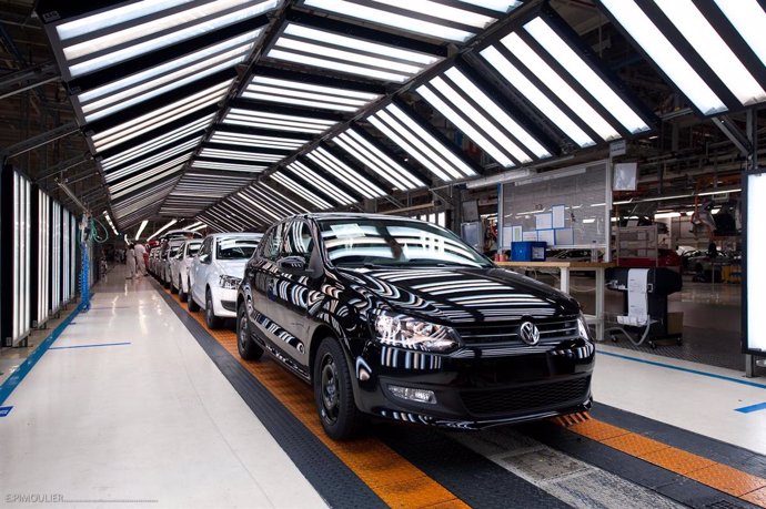 Línea de montaje de Volkswagen Navarra.