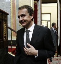 Zapatero solo ha comunicado a una persona del PSOE su futuro político